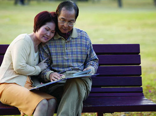 nguoi gia song khoe